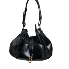 Xxi secolo women for sale  Pound Ridge