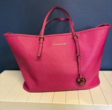 Authentic michael kors for sale  Chestertown