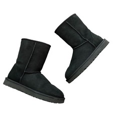Ugg classic short for sale  Lehi