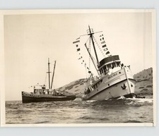 BARCO DE PESCA MOTOR 'Belle Isle' atinge recife CATALINA ISLAND CA 1930 foto de imprensa comprar usado  Enviando para Brazil