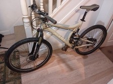 Giant black vt2 for sale  DARWEN