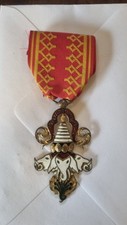 Belle médaille ordre d'occasion  Cavaillon