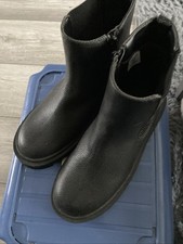 Girls boots black for sale  GRAYS