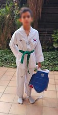 Kimono taekwondo 140cm d'occasion  Cagnes-sur-Mer
