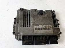Calculateur moteur renault d'occasion  Saint-Gildas-des-Bois
