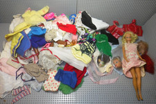 Lot barbie vêtements d'occasion  Guyancourt