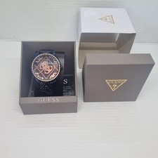 RELÓGIO FEMININO GUESS SUPER LOGO COURO TEXTURIZADO AZUL ROSA MARINHO com pedras preciosas W0473L1  comprar usado  Enviando para Brazil