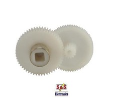 1024 kit ingranaggi usato 1024 kit ingranaggi usato  Crotone