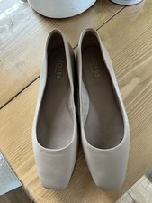 New hobbs taupe for sale  BOLTON