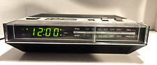 Rádio-relógio GE General Electric verde grau U despertar alarme AM/FM 7-4800A comprar usado  Enviando para Brazil