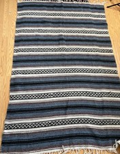 Usado, Cobertor mexicano com franjas azul, marrom, branco, preto aprox. 45 X 71 pol comprar usado  Enviando para Brazil