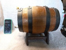Petit tonneau restaurer d'occasion Petit tonneau restaurer d'occasion  Saint-Sorlin-en-Valloire