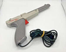 Nintendo zapper pistola usato  Vacone