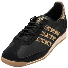 Adidas femmes baskets d'occasion Adidas femmes baskets d'occasion  Expédié en France