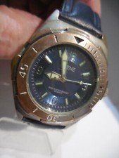 Tres ancienne montre d'occasion  Reims