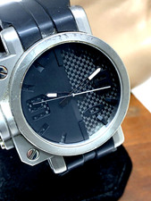 Usado, Oakley Gearbox relógio masculino suíço quartzo caixa de titânio mostrador preto pulseira de borracha comprar usado  Enviando para Brazil