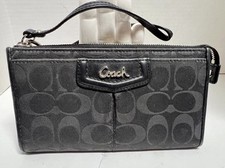 coach ashley wallet for sale coach ashley wallet for sale Tucson