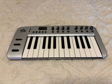 Teclado controlador M-Audio O2 USB midi portátil fino 25 teclas usado bom! comprar usado  Enviando para Brazil