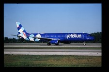 Usado, ORIGINAL AIRCRAFT SLIDE    JET BLUE	A 321SL	N958JB @ MCO  4/25 # V 37 comprar usado  Enviando para Brazil