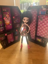 Monster high draculaura for sale  CRAWLEY