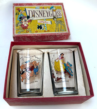 Copos infantis vintage em caixa Disneyglass Branca de Neve e 3 porquinhos comprar usado Copos infantis vintage em caixa Disneyglass Branca de Neve e 3 porquinhos comprar usado  Enviando para Brazil