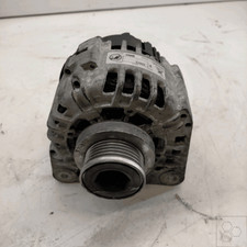 8200537415 alternatore renault usato  Italia