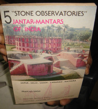 5 "OBSERVATÓRIOS DE PEDRA" JANTAR-MANTARS DA ÍNDIA POR PRAHLAD SINGH COM FOTOS comprar usado  Enviando para Brazil