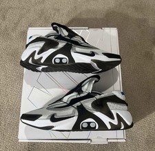 Nike Adapt Huarache Branco Preto Laço Automático com Caixa Carregador Masculino Reino Unido Tamanho 10 comprar usado  Enviando para Brazil