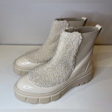 Sorel nwt women for sale  Encino