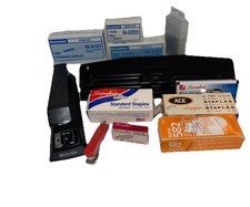 Lote de clipes associados vintage Bostitich Swingline Tot Staples Punchodex McGill Ace comprar usado  Enviando para Brazil