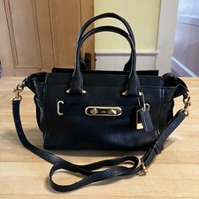 Bolsa tiracolo COACH feminina Swagger 27 satchel 87295 grande preta AN GDD, usado comprar usado  Enviando para Brazil