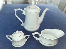 Ensemble porcelaine fine d'occasion  Gourdon