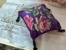 Petit coussin ancien d'occasion  Maisse