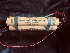 Usado, INERT DYNAMITE - Pacote com 3 Bastões com Fusível SIM Airsoft Cosplay TNT Prop - Réplica comprar usado  Enviando para Brazil
