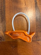 Dispositivo de revestimento Petzl Reverso 4 comprar usado Dispositivo de revestimento Petzl Reverso 4 comprar usado  Enviando para Brazil