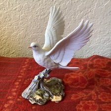 Estatueta de porcelana fina vintage 1987 Maruri EUA "Wings of Love" DOVE - sem caixa, usado comprar usado  Enviando para Brazil