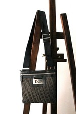 Dior sacoche toile d'occasion Dior sacoche toile d'occasion  Paris XVIII