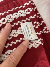 Toalha de mesa bordada vermelha profunda Threshold 76” X 59” com 5 guardanapos coordenados comprar usado  Enviando para Brazil