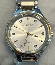 Relógio feminino Citizen Eco-Drive Corso aço inoxidável - caixa de 29 mm comprar usado  Enviando para Brazil