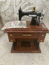 Vintage sewing machine for sale  Charleston