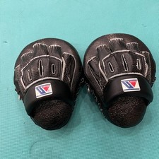 Luvas de boxe vencedoras pequenas luvas ovais par esquerda e direita USADAS, usado comprar usado  Enviando para Brazil