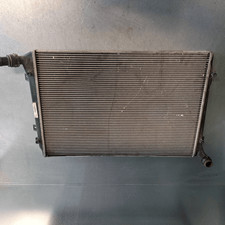 1k0121251ej radiatore volkswag usato 1k0121251ej radiatore volkswag usato  Italia