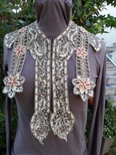 Hand embroidered felt d'occasion  Expédié en Belgium