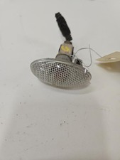 Repetiteur clignotant gauche d'occasion Repetiteur clignotant gauche d'occasion  Saint-Saëns