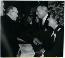 Maurice chevalier serrant d'occasion  Montargis