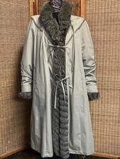Versatile reversible olive d'occasion  Expédié en Belgium