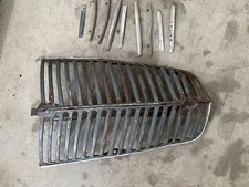 Griglia mascherina anteriore usato Griglia mascherina anteriore usato  Gambettola