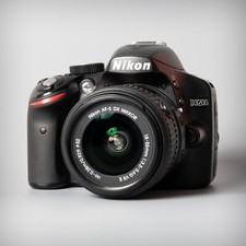 Nikon d3200 24.2mp for sale  SOUTHAMPTON