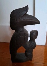 Toucan bird holding d'occasion  Expédié en Belgium