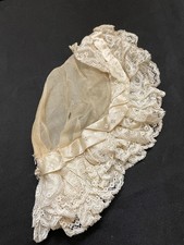 Antique lace headdress d'occasion  Expédié en Belgium